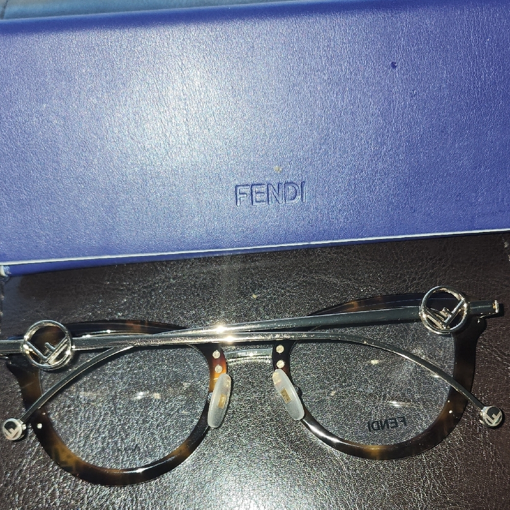 Fendi Tortoise Cat-Eye Glasses with Blue Case - Picture 2 of 6